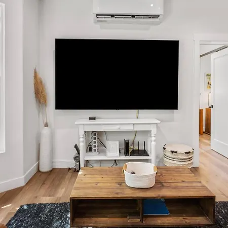 Newly Remodeled Beautiful 2Br Flat In Atwater Village Glendale Exterior photo